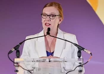 ​Krijuesja e vaksinës së AstraZeneca: Coronavirusi do të kthehet në një ftohje të zakonshme