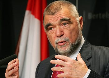 Mesiq: Serbia nuk mund ta pushtojë Kosovën me ushtrinë e saj