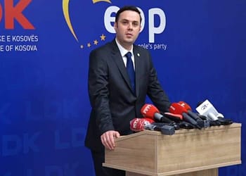 Abdixhiku kritikon Qeverinë Kurti: Qeverisje arrogante, politikë e jashtme e izoluar, kthim në dialog teknik me Serbinë dhe mosmenaxhim i krizave