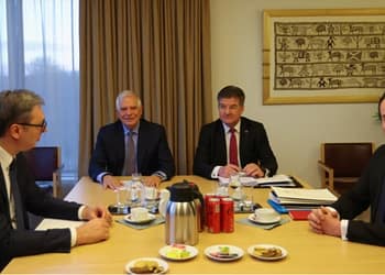 Mërgata shqiptare e zhgënjyer nga marrëveshja „merre ose lëre“ !