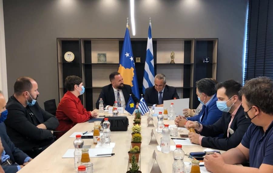 Oda Ekonomike Greke zotohet se do të lobojë për njohjen e Kosovës